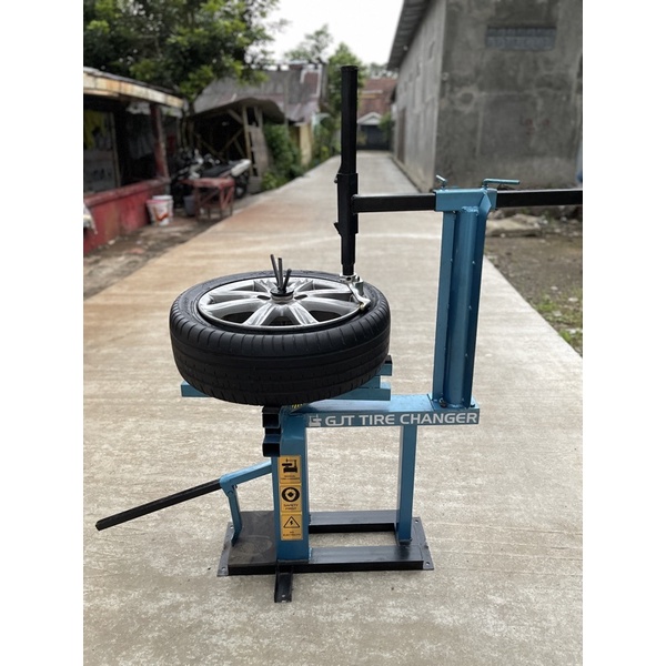 Alat Buka pasang  ban motor dan mobil manual tyre changer