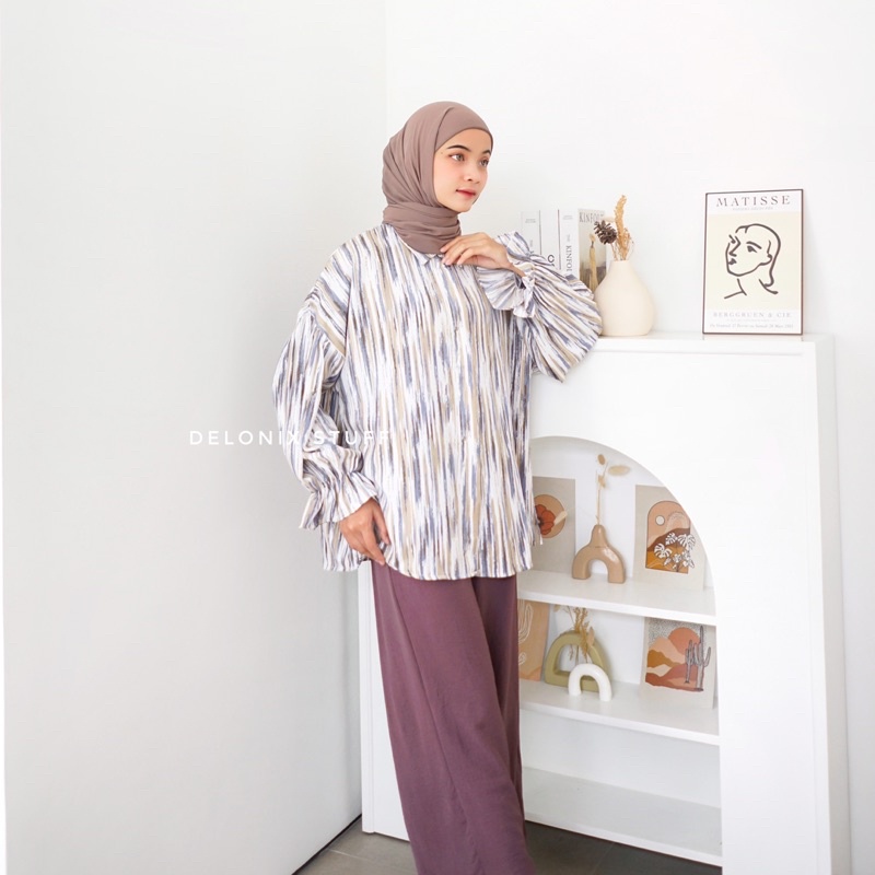 Abstract pastel oversize shirt