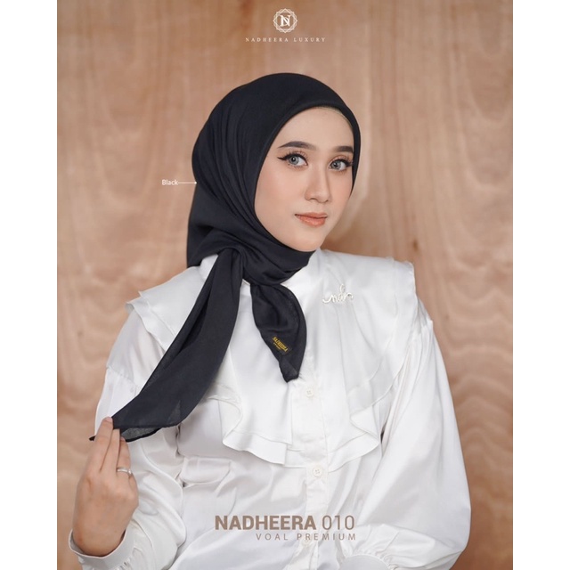 VOAL NADHEERA LUXURY N-010 HIJAB TERNYAMAN