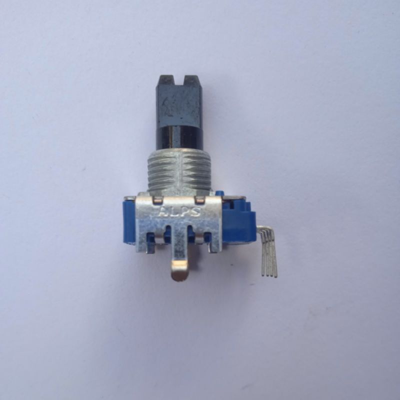 Potensio pitch bend dan modulasi keyboard Korg Original