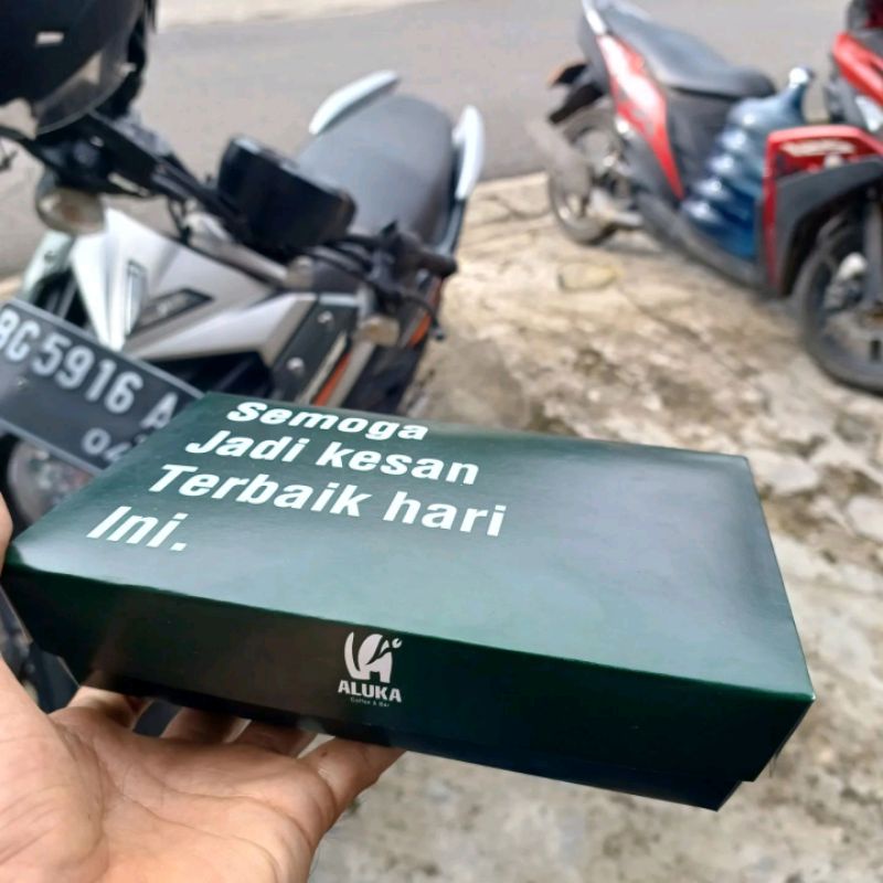 

CETAK LUNCH BOX DESIGN SUKA SUKA