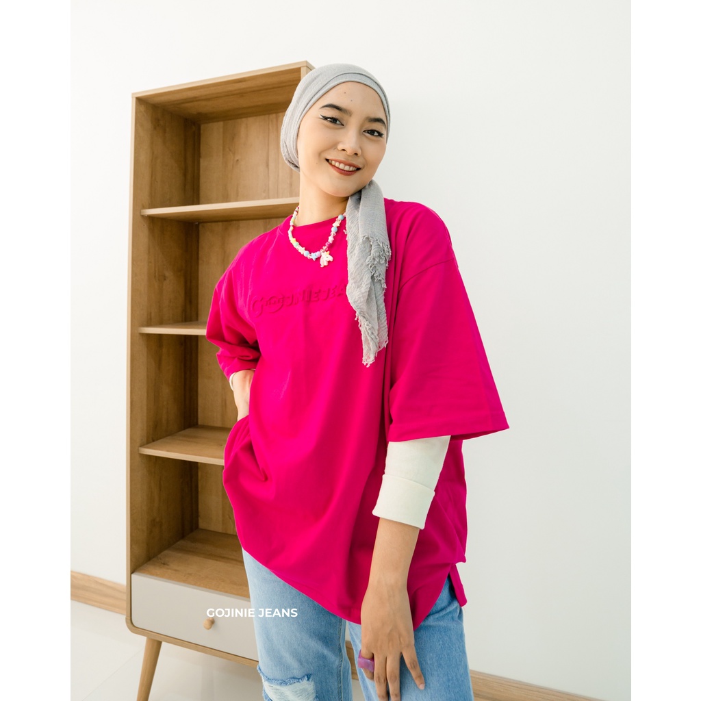 GOJINIEJEANS - T-SHIRT OVERSIZE EMBOS FUSCHIA