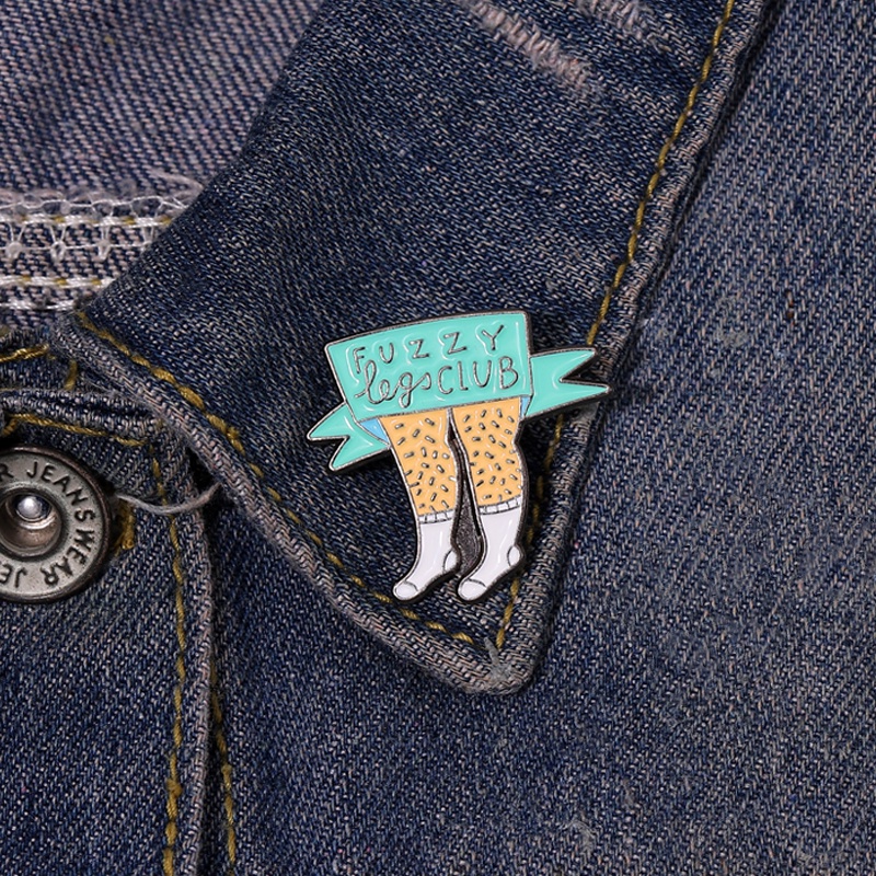 Bros Pin Enamel Desain Kaki Berbulu Bahan Metal Untuk Aksesoris Perhiasan