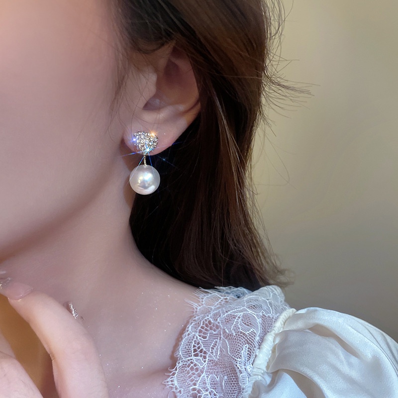 YEEZII Anting Tusuk Gantung Desain Hati Hias Kristalmutiara Warna Gold Gaya Elegan Untuk Wanita