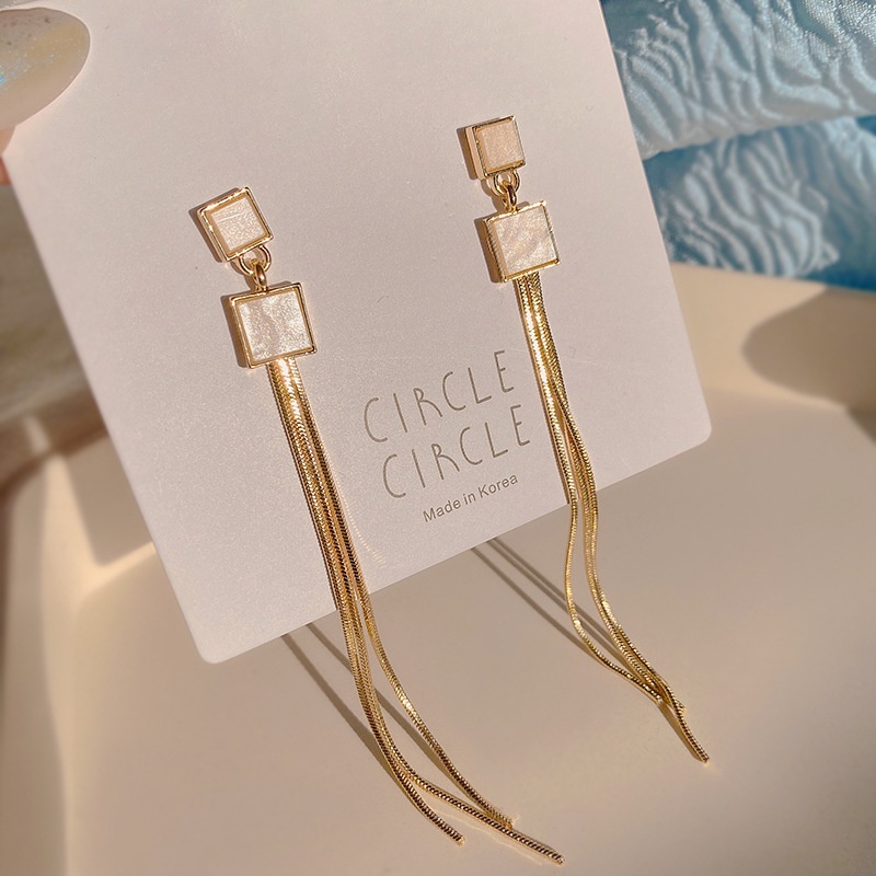 Anting Fringe Geometris Panjang Elegan Mewah Ringan Korea