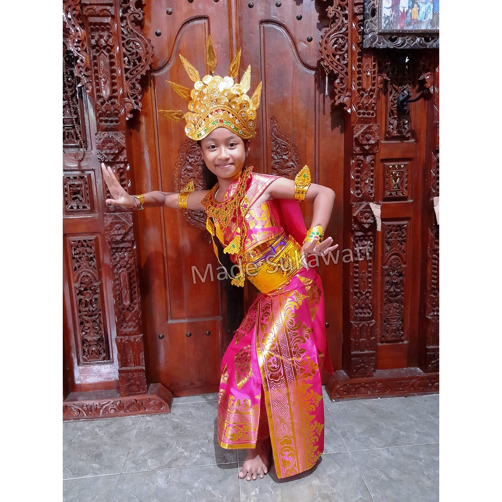 Kostum pakaian tari bali busana adat bali
