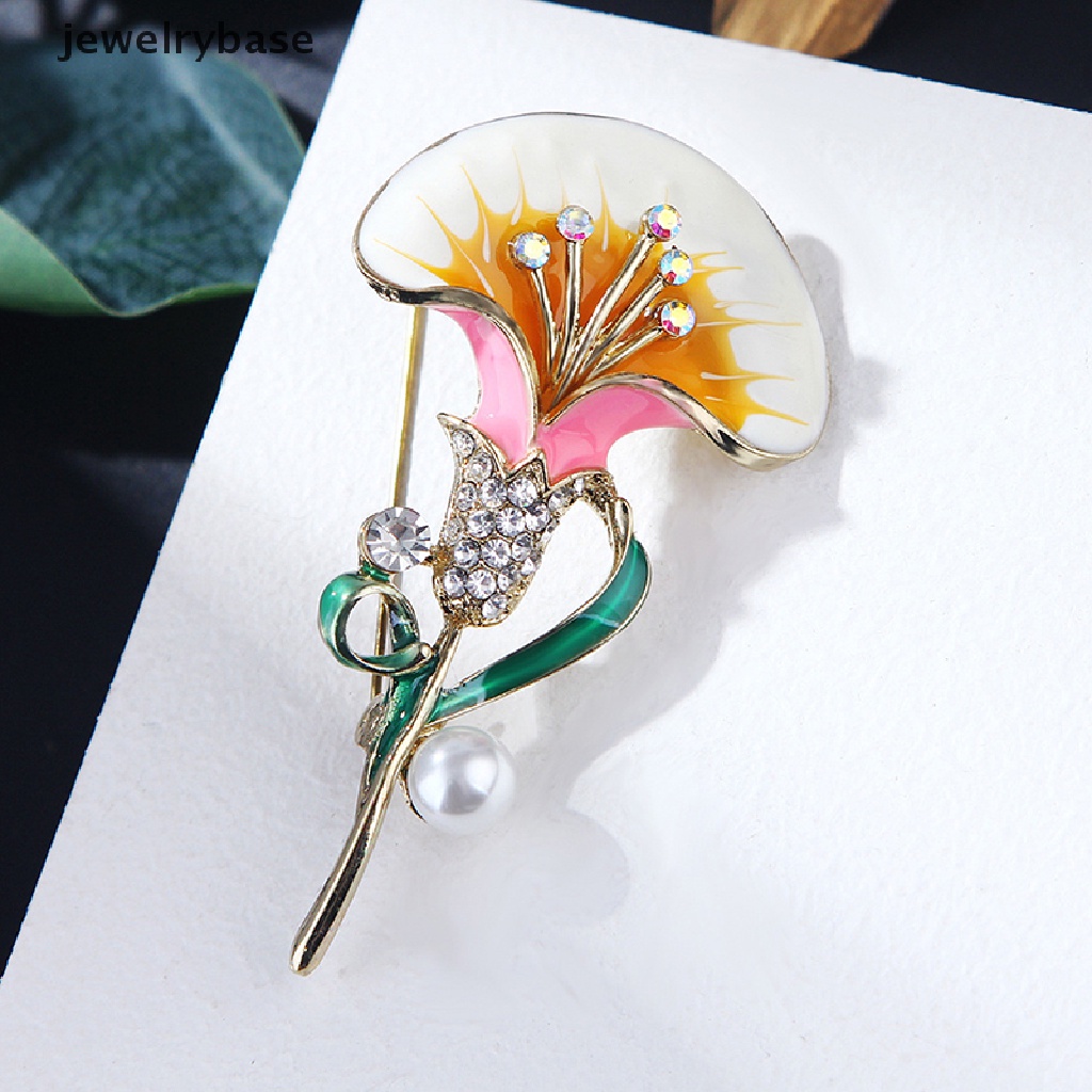 Bros Pin Desain Tanaman Bunga Aksen Berlian Imitasi Gaya Klasik Untuk Wanita