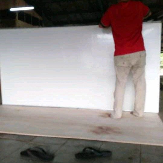 Papan Tulis White Board Gantung Ukuran 120 X 240