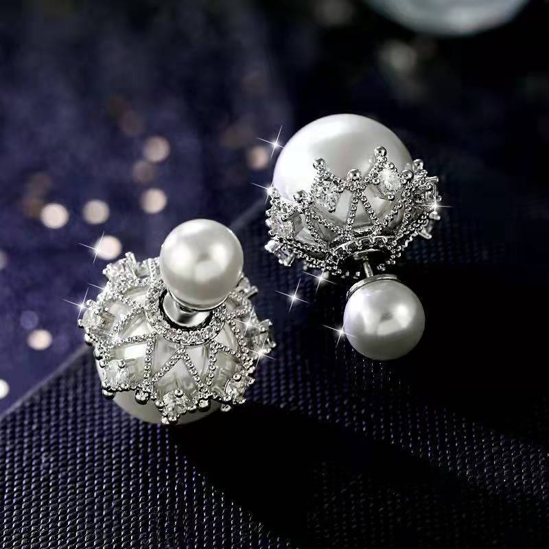 Anting stud Bentuk Mahkota Aksen Mutiara Gaya Retro Korea Untuk Wanita