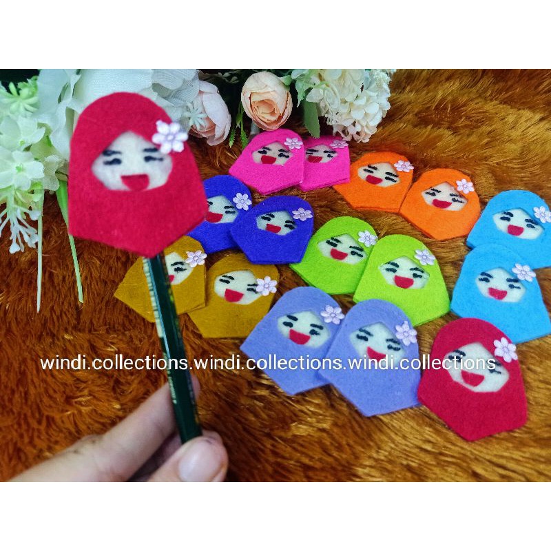 

Pensil Hias Flanel