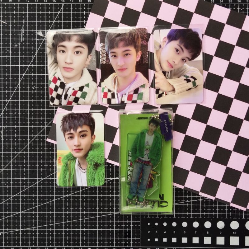 MARK KEYRING GLITCH MODE, MARK MINI PHOTO FRAME, MARK 4X6 PHOTO SET, MARK TC B VER MD GLITCH MODE NC