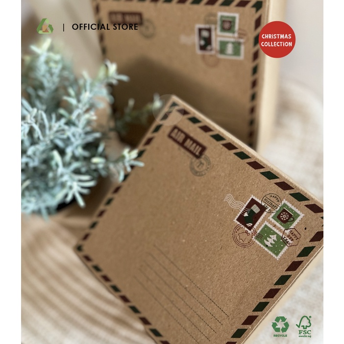 

Christmas Box /Box Natal/Kotak Kuker/Kotak Kue Natal 14,5 X 14,5 X 6,5 (WAJIB MEMBELI EXTRA PACKING)