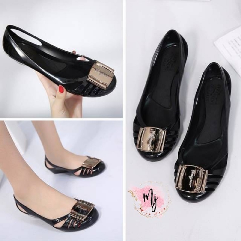 Sepatu wanita jelly salvatore import