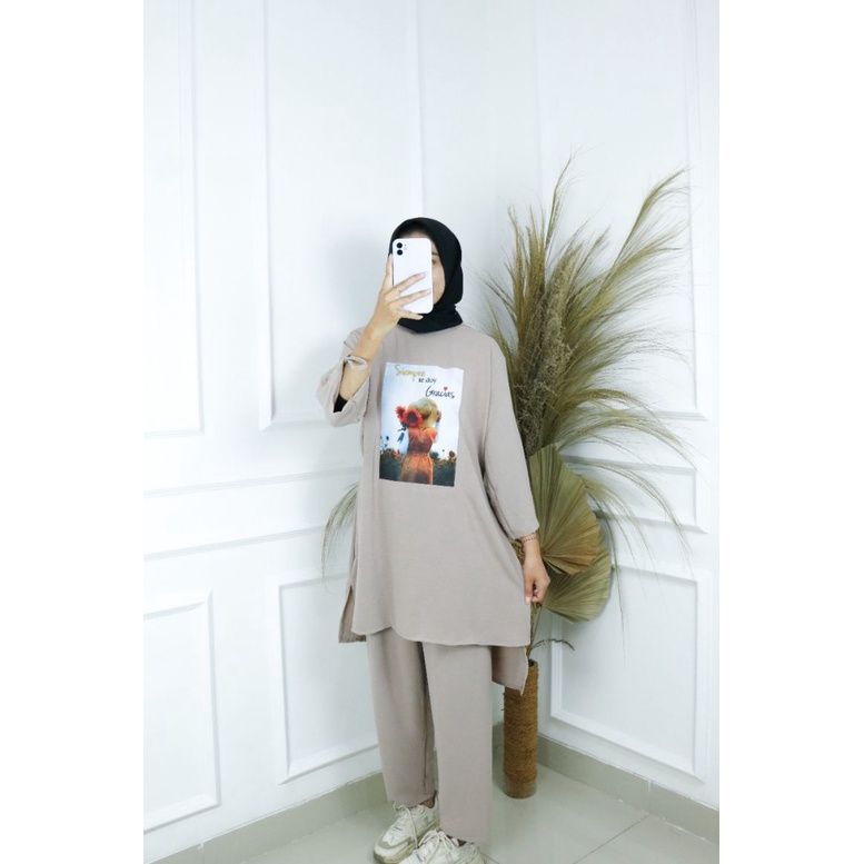 GRACIA SET DRESS BAHAN CRINKLE APLIKASI SABLON UKURAN M L XL XXL SETELAN WANITA TERBARU 2023 KEKINIAN JUMBO SETELAN WANITA FASHION MUSLIM ONE SET WANITA KOREAN STYLE BAWAHAN DAN ATASAN WANITA LENGAN PANJANG SET CRINKLE VIRAL