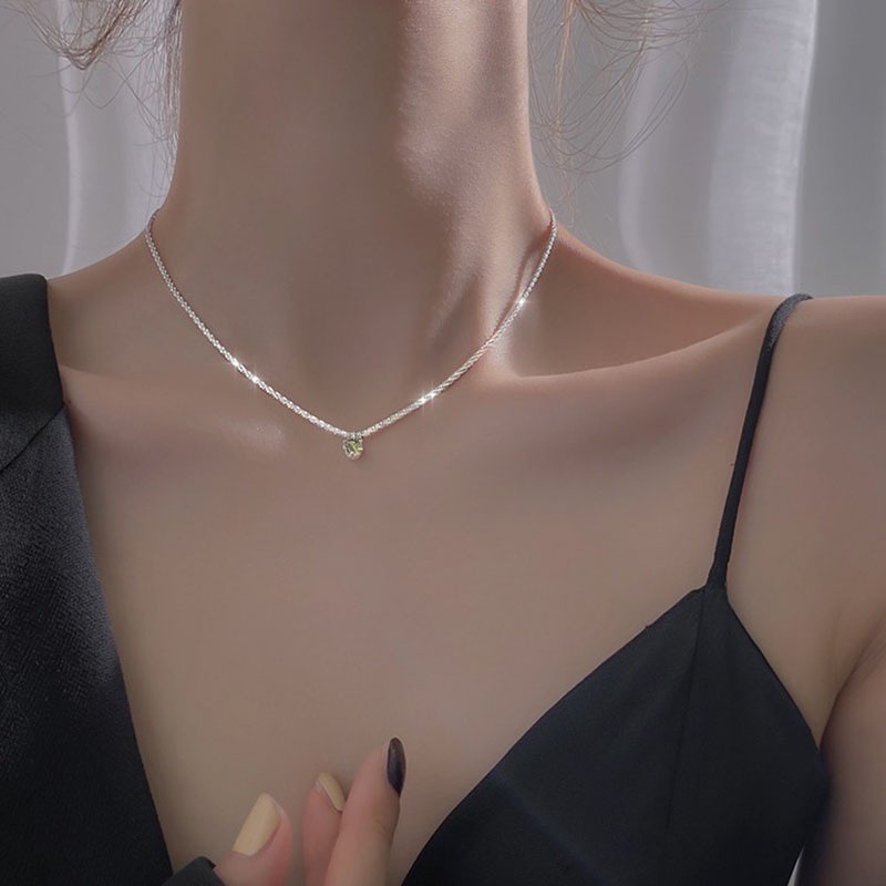 Kalung Rantai Klavikula Liontin Zircon Warna Silver Hijau Gaya Korea Untuk Wanita