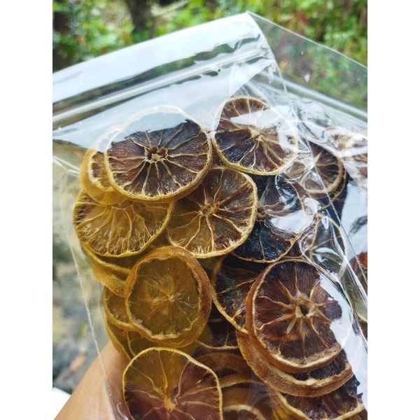 

lemon kering / dried lemon slice