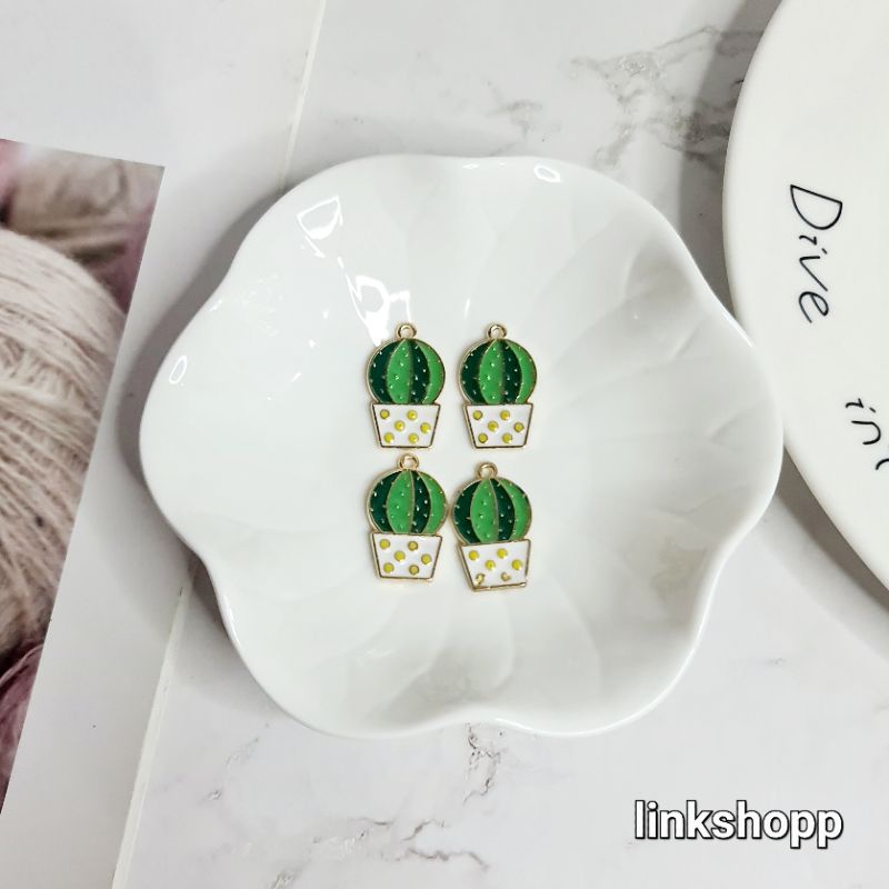 CHARM ENAMEL BENTUK KAKTUS
