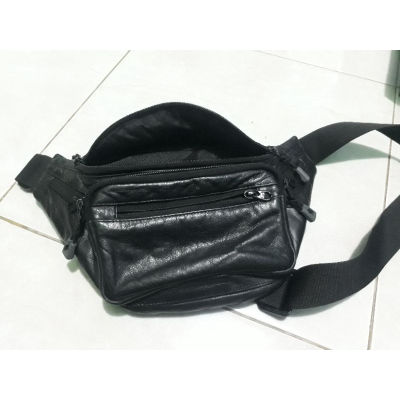 waist bag kulit domba second bekas tidak ada merk bukan eiger bukan tumi bukan uniqlo bukan bodypack
