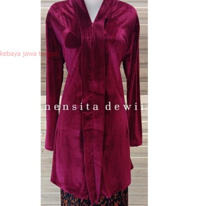 Kebaya Kartini Leher V - Body Panjang / Kebaya Bludru Kartini 레 Kebaya Bludru