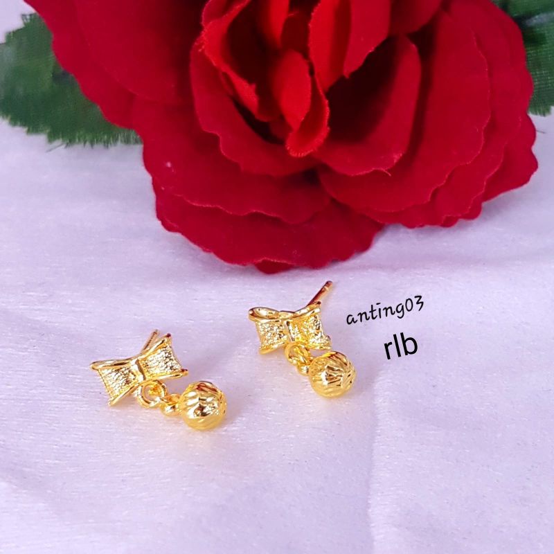 anting titanium import A 02,awet,tahan lama bisa dipake sehari hari