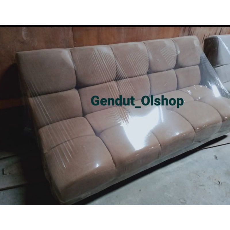(Khusus Wilayah Kota Palembang) Sofa Bed + 2 Bantal, Sofa Bed Beludru, Sofa Bed Clarissa,Sofabed,Pal