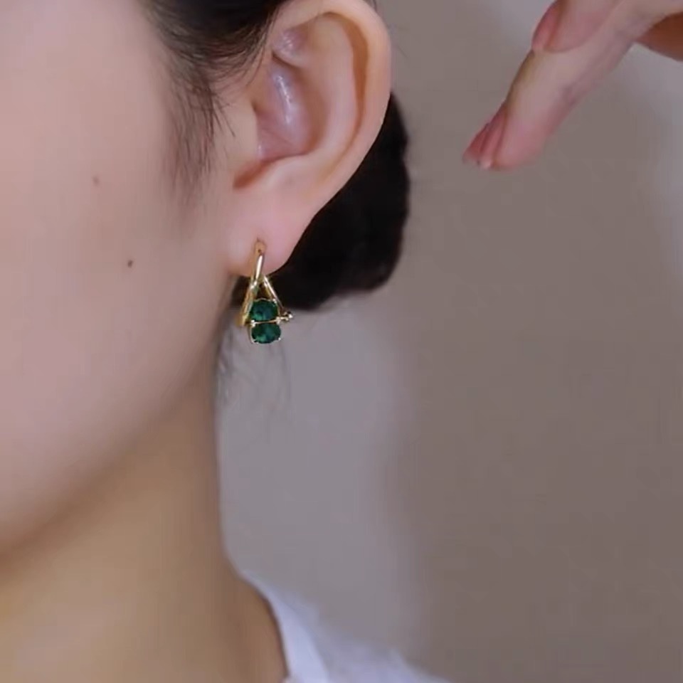 Anting Zircon Warna Hijau Untuk Wanita