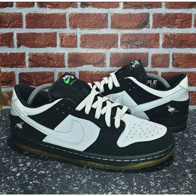 Nike Sb Dunk Low Staples Panda Pigeon (Size 44)