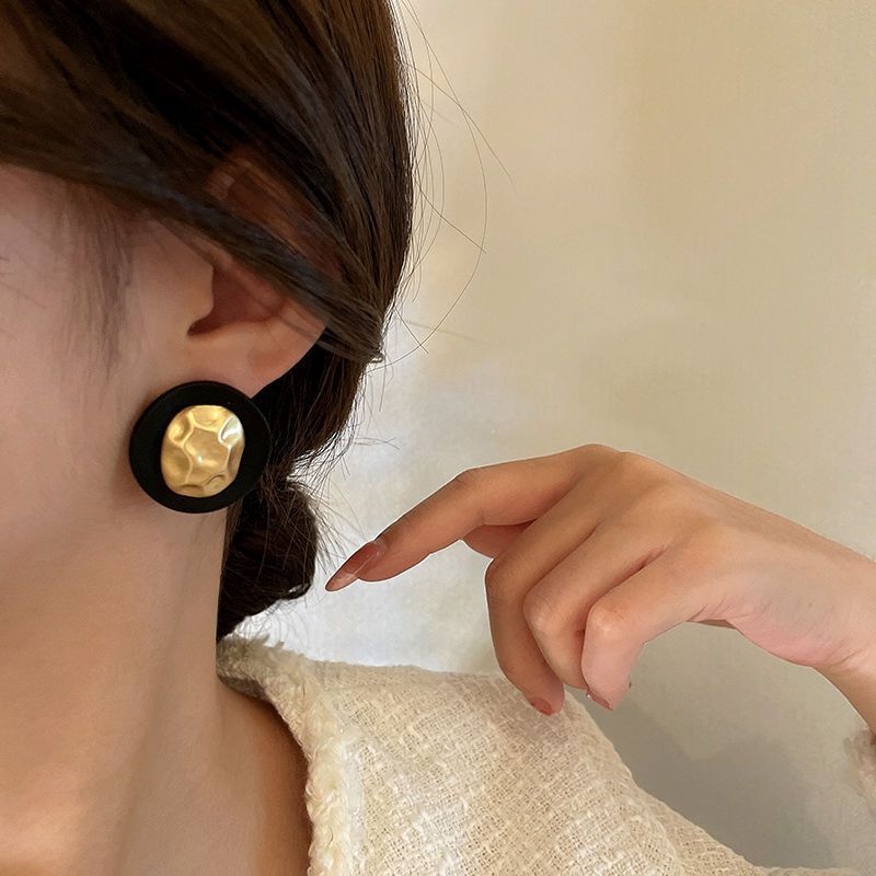 Anting Tusuk Gantung Temperament Warna Gold Gaya Korea / Trendy / Keren Untuk Wanita