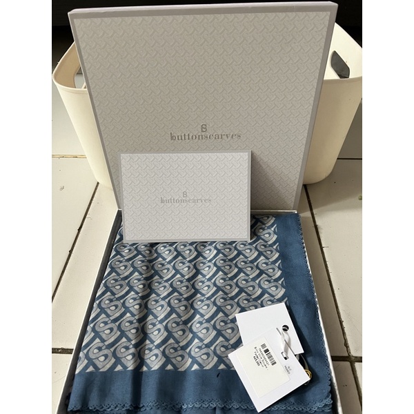 bimu square faded denim