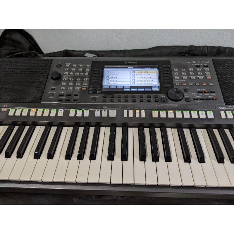 Keyboard Yamaha PSR S770 Sampling Full Bekas Rumahan