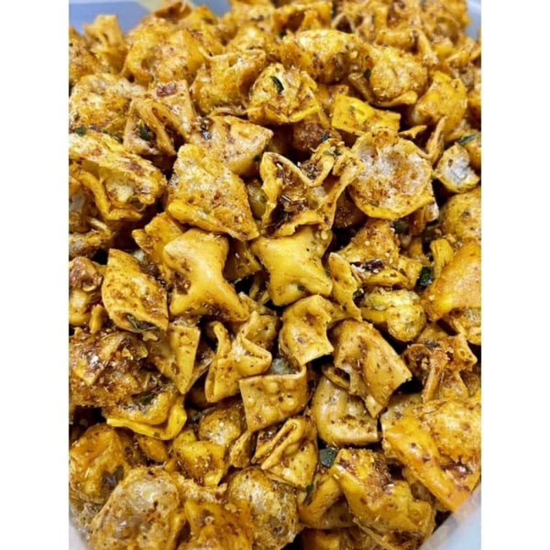 

SIOMAY KRISPI PEDAS DAUN JERUK 100Gr