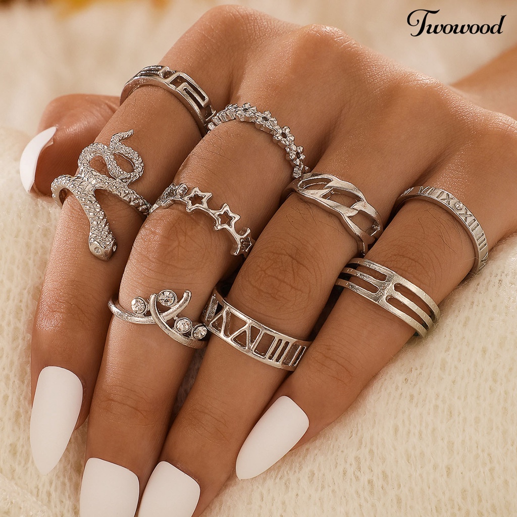 9 Pcs / Set Cincin Bentuk Ular Hollow Gaya Gothic Untuk Wanita