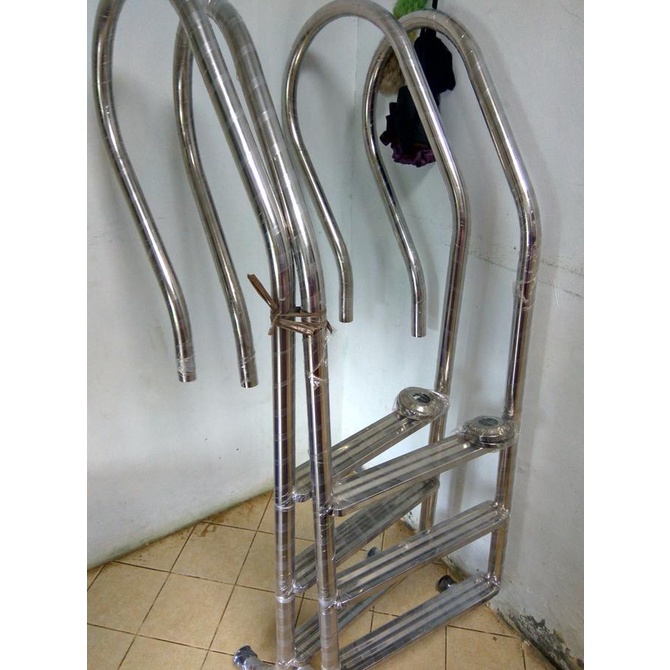 

paket penjualan customer surabaya by herona express 4pcs