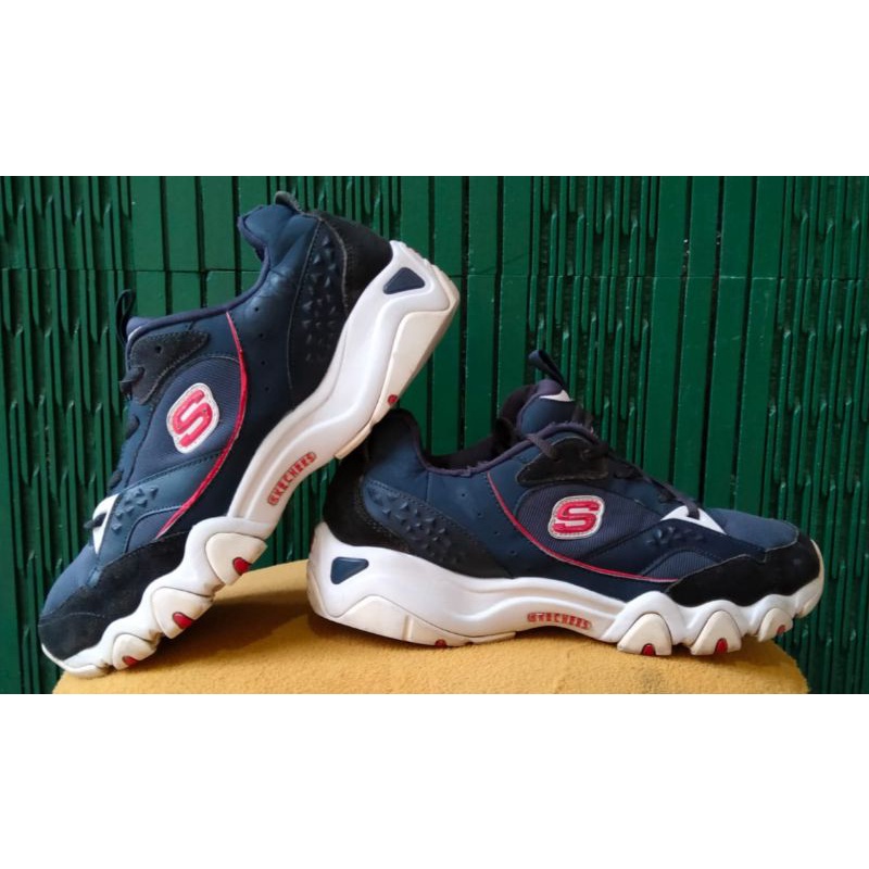 Sepatu Skechers D'Lites 2 Size 41 Made in China, biru Dongker. lem aman kuat,minus sariawan. selebih