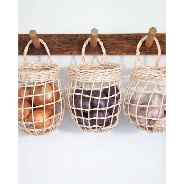 

tempat bawang gantung