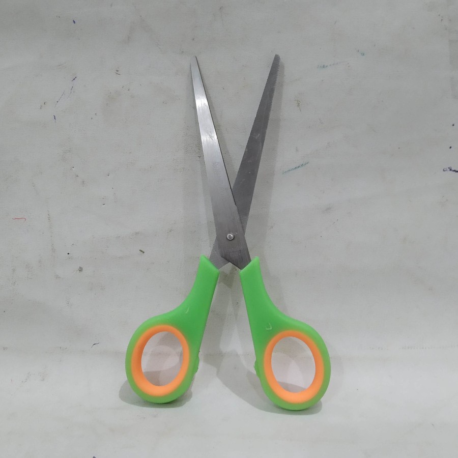 Gunting Baja Sedang Lubang Gagang Karet Stainless Steel M2000 Scissors