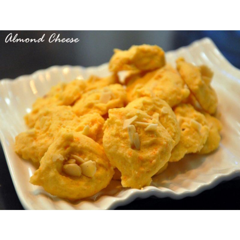 

Cookies Almond Cheese
