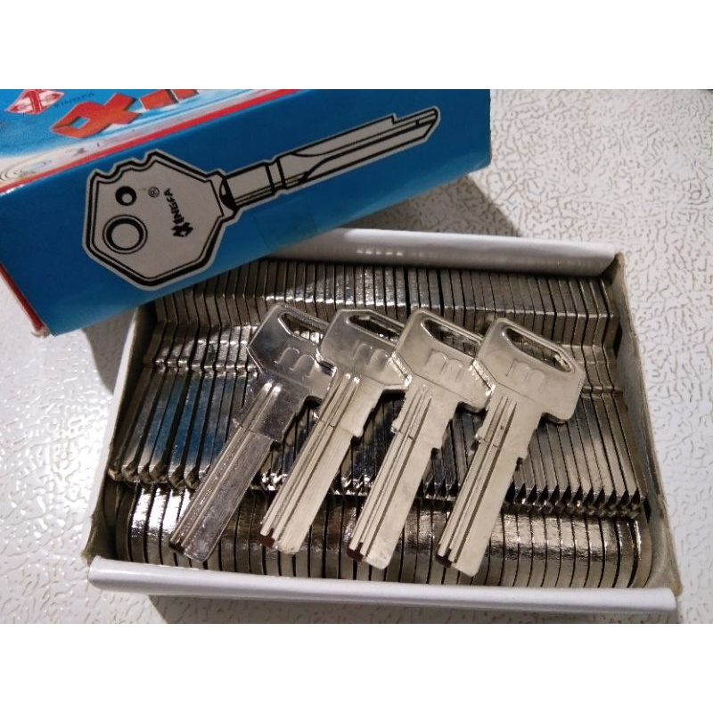 Bahan kunci pintu M titik Jha 1 box