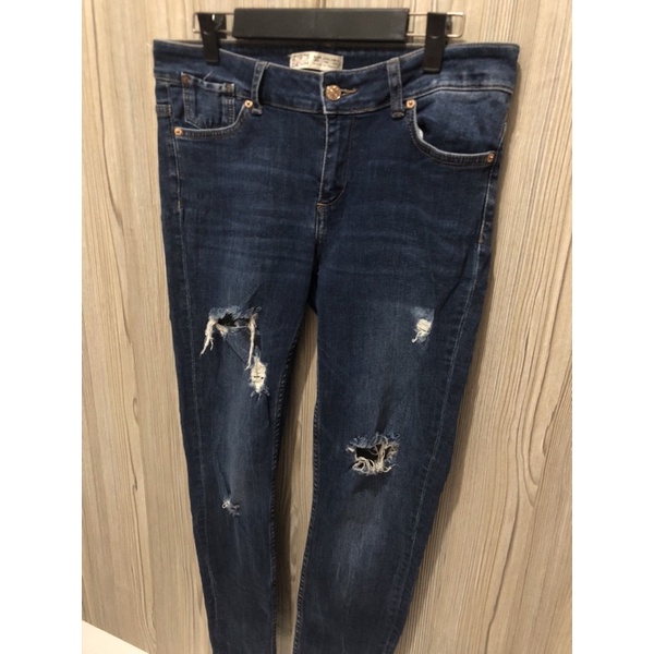 SOLD OUT❌ zara man jeans pria denim blue ripped celana panjang seken second