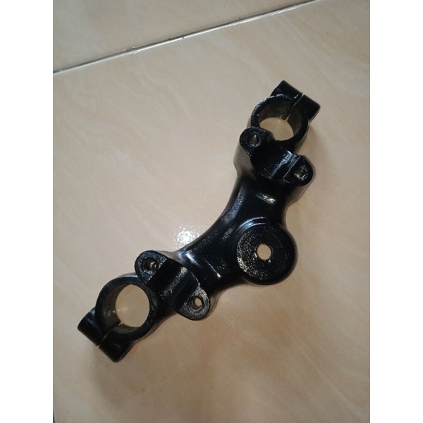 Segitiga T atas Suzuki TRS ori