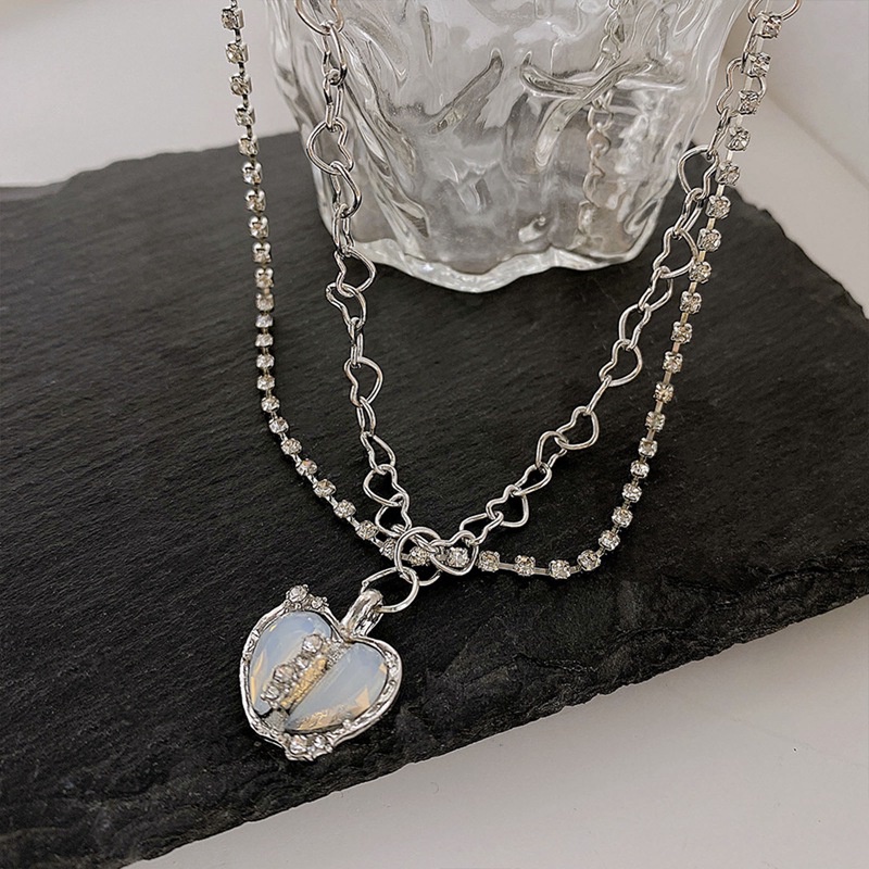Fancyqube Kalung Choker Rantai Klavikula Hias Liontin Hati Gaya Punk Vintage Untuk Wanita