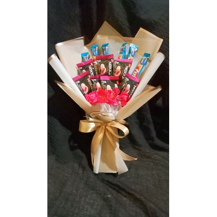 

Buket custom | Buket snack | Buket bunga palsu| Buket snack+bunga