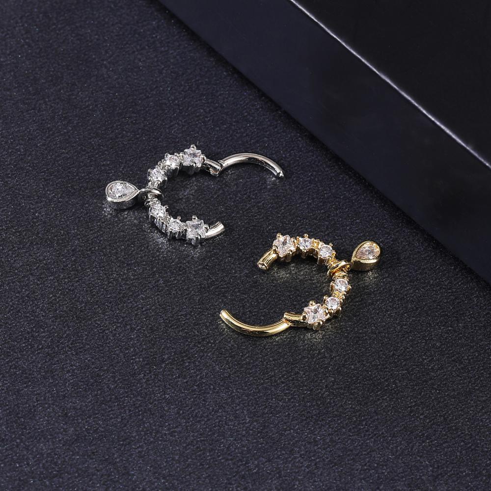 1pc Anting Tindik Hidung Bentuk Bintang Bulan Menjuntai Bahan Tembaga Aksen Kristal
