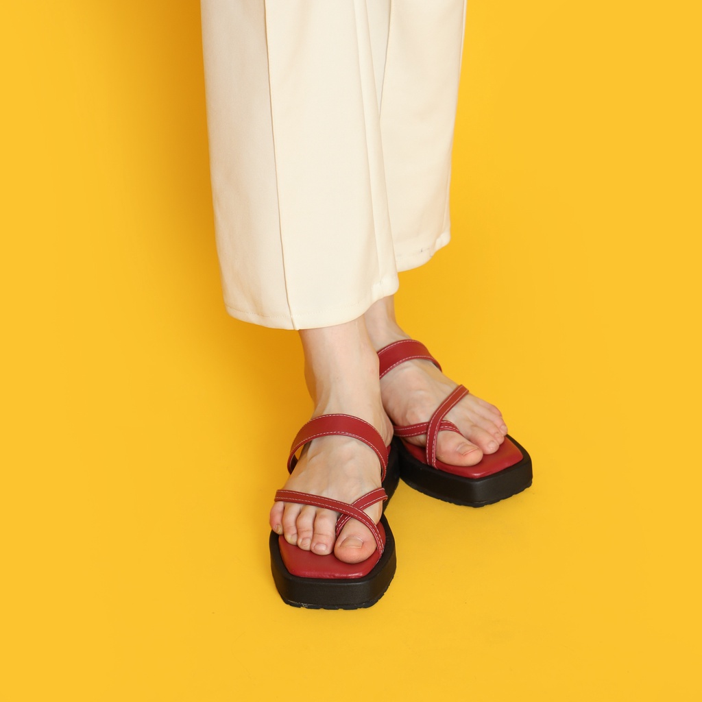 Sandal Tali Silang Sriti Camillia Red