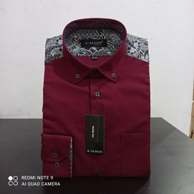 Kemeja Alisan Slim Fit Maroon Kombinasi Batik Lengan Panjang