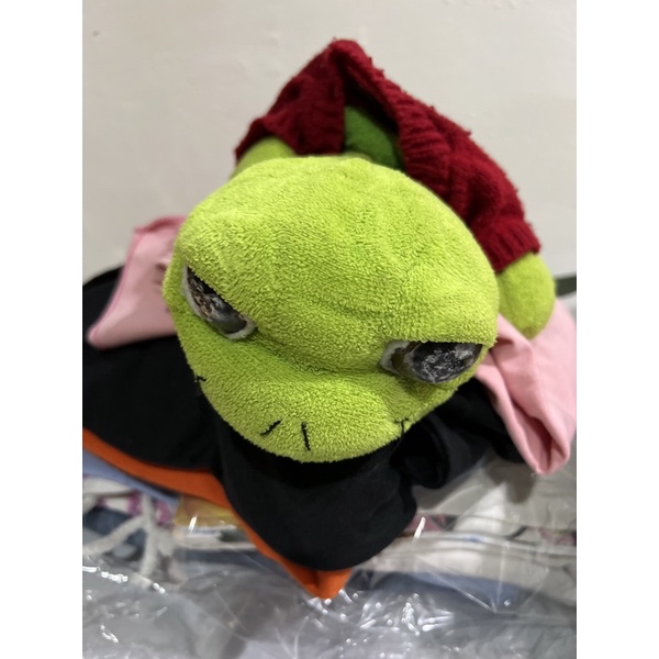 boneka bekas