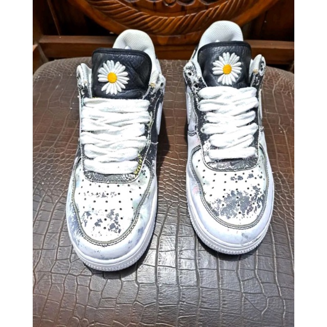 NIke Air Force 1 X Peace Minus one