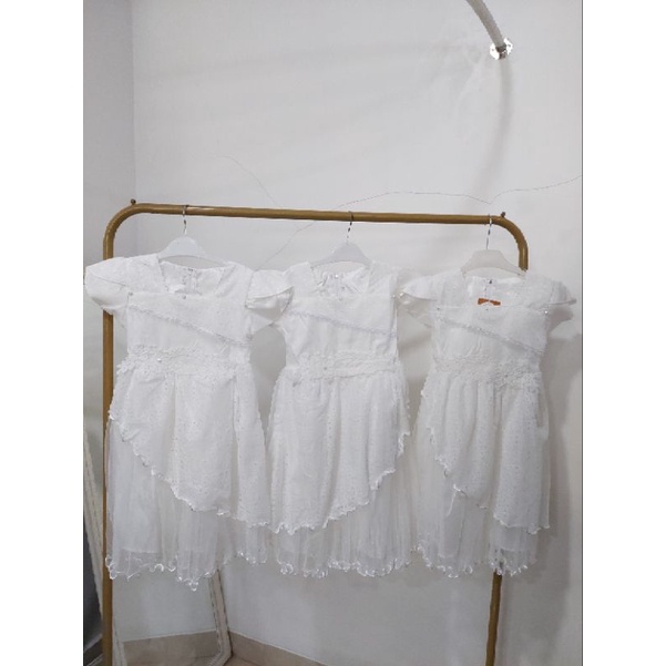 Dress Pesta Putih Full Brukat (DPAFBA)
