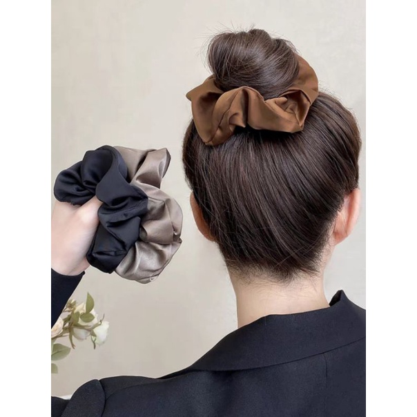 Scrunchie Satin Velvet Silk Polos Doff Matte Ikat Rambut Cepol Warna Doff Large Model Velvet Satin Korea Matte Soft Impor