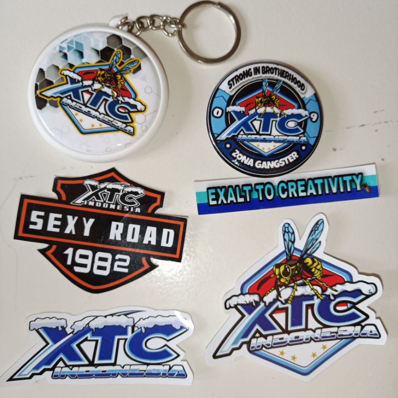 Terbaru xtc ganci dua muka ,pin peniti dan stiker cutting